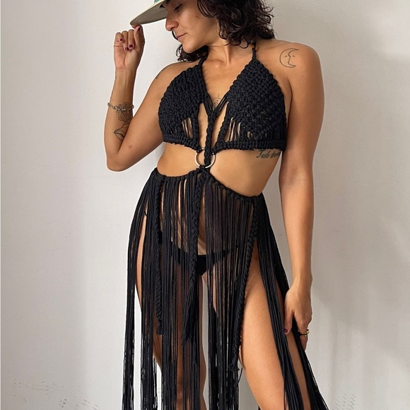 ATENEA Handmade macrame outfit for special ocassions - Picture 1 of 4